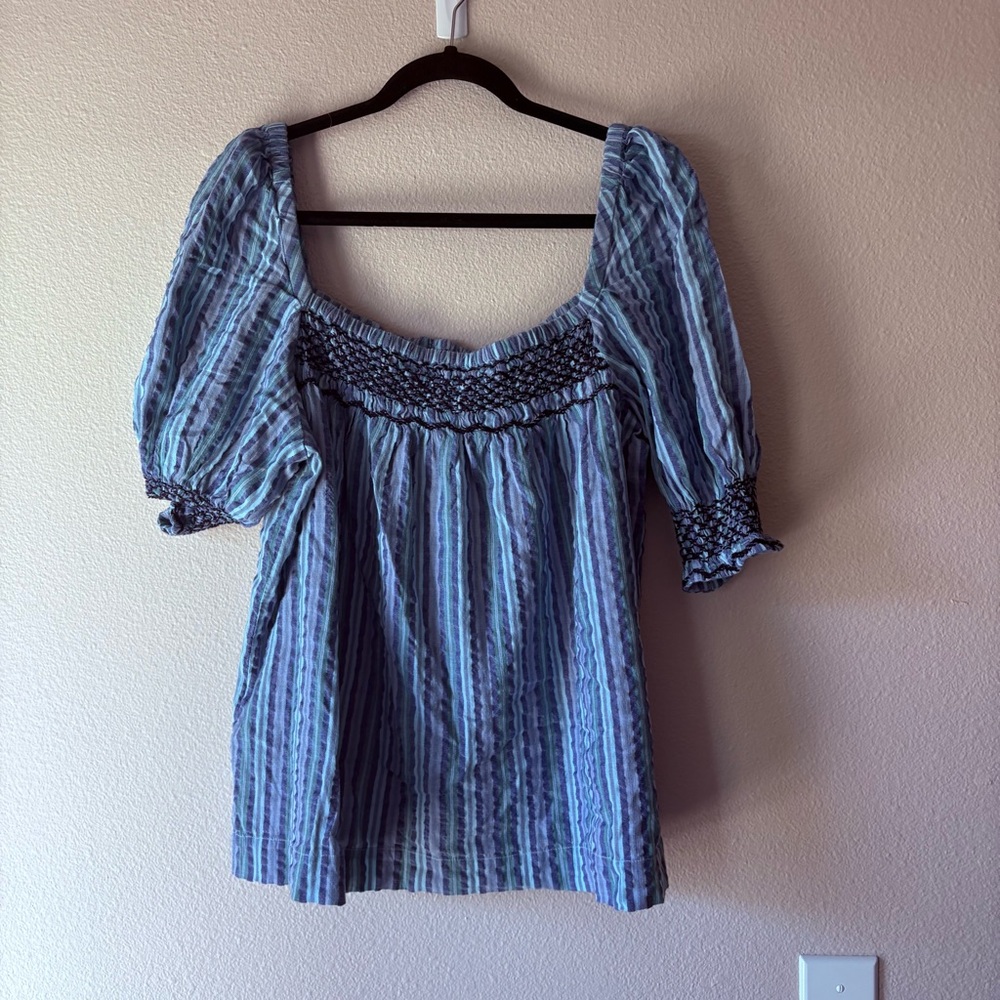 Faherty Smocked Blue Puff Sleeve Blouse